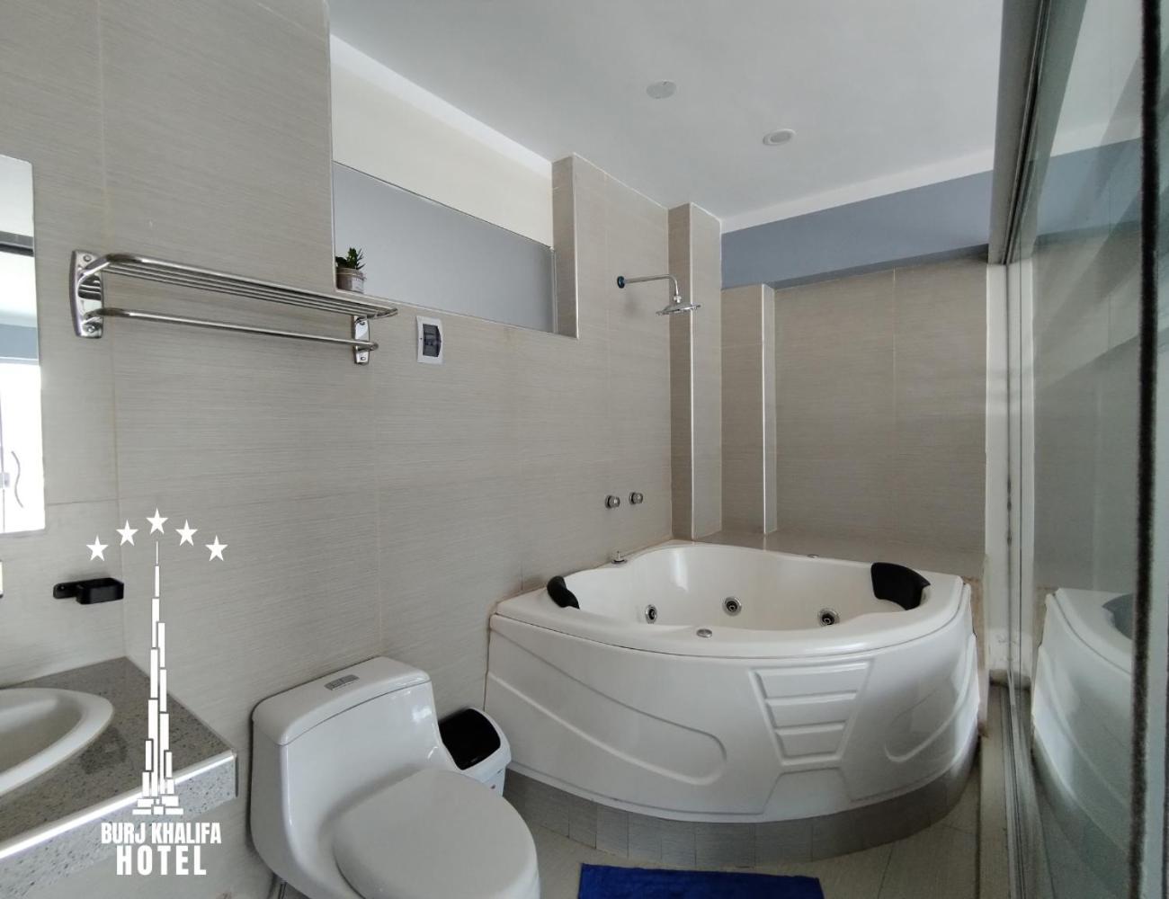Hotel Burj Khalifa Quillabamba Dış mekan fotoğraf
